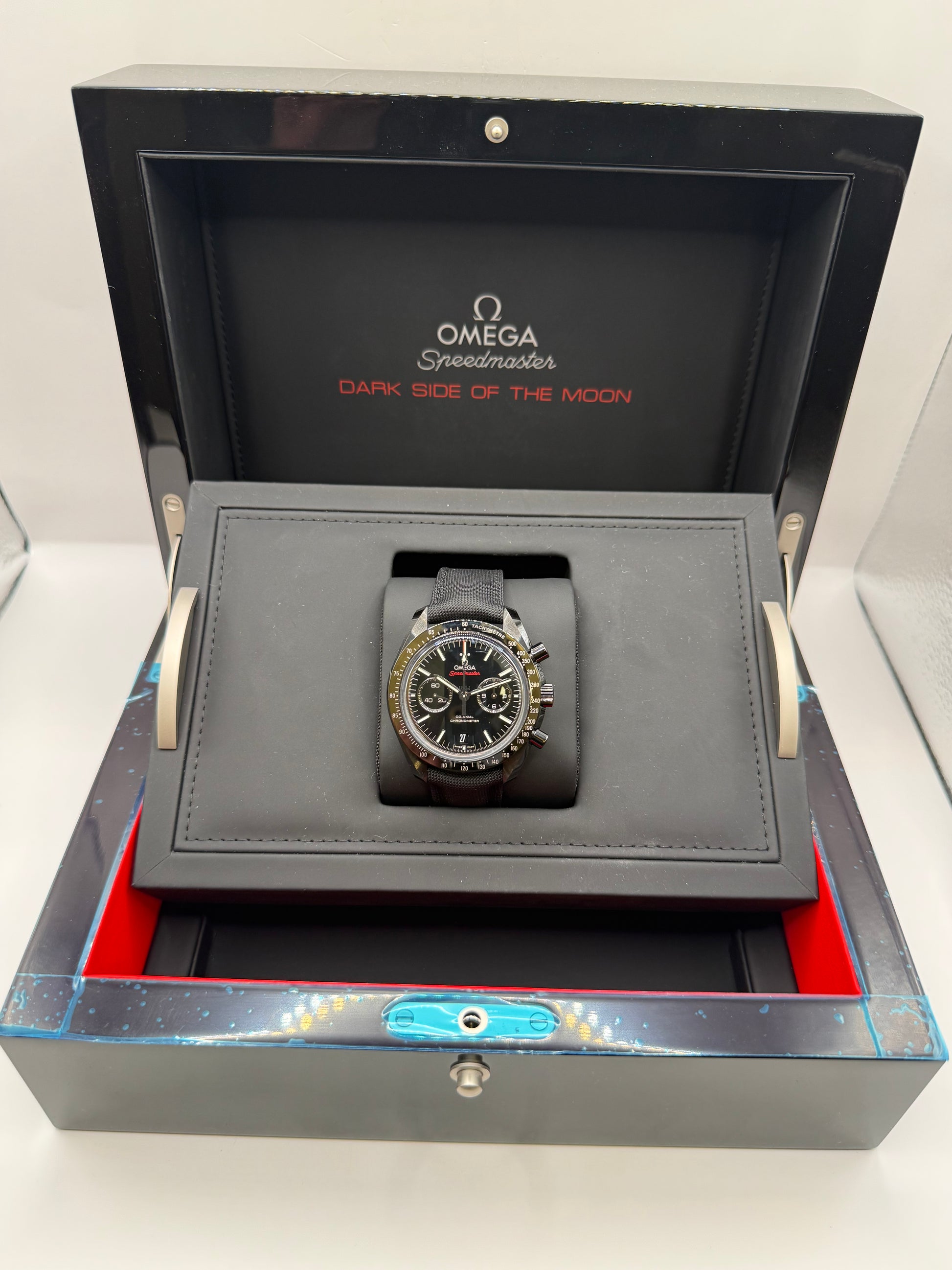 Omega Speedmaster 31192445101003 2023 44mm montre de luxe vue 5