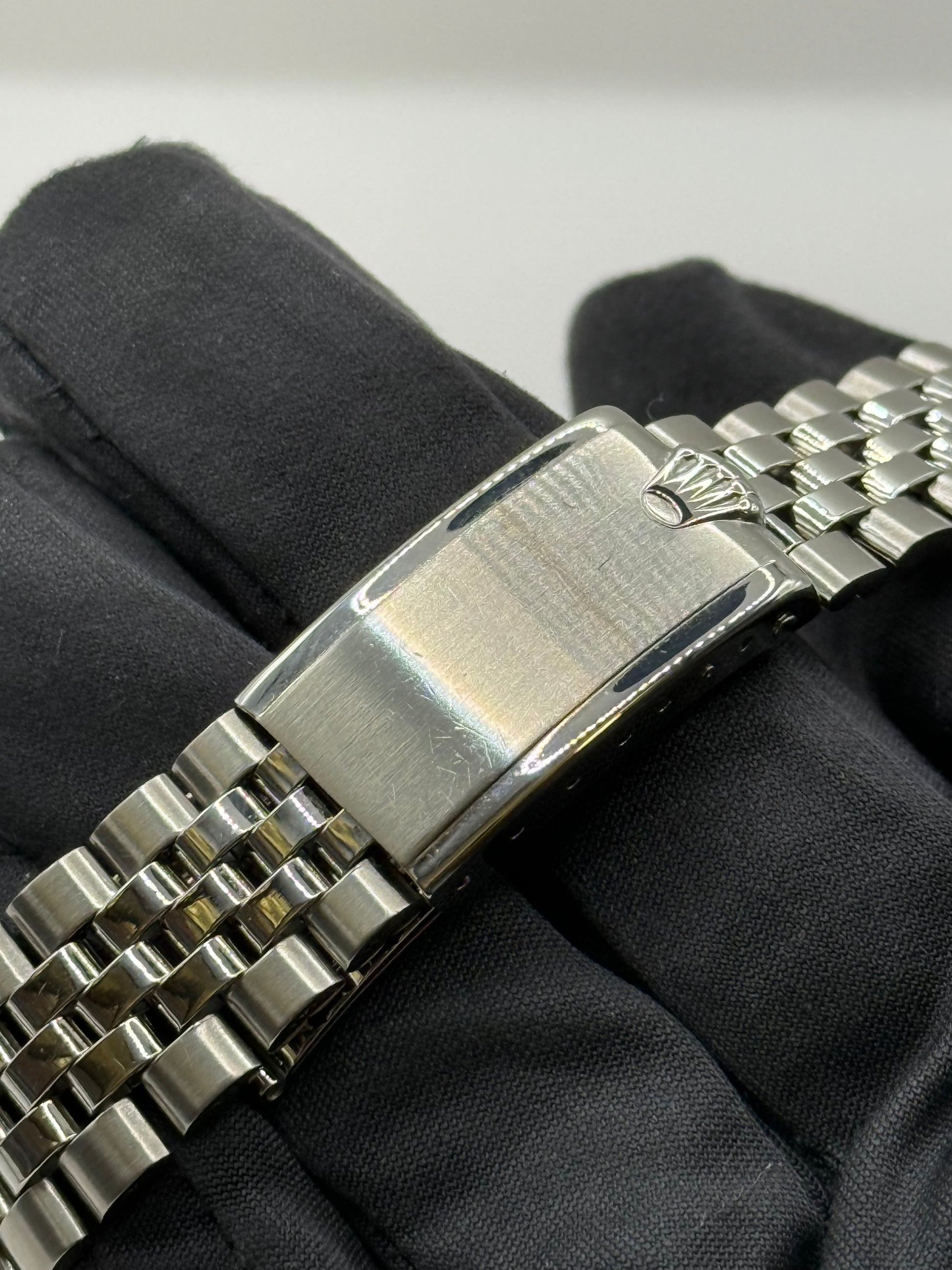 Rolex Oysterdate 6694/0 1964 34mm montre de luxe vue 4