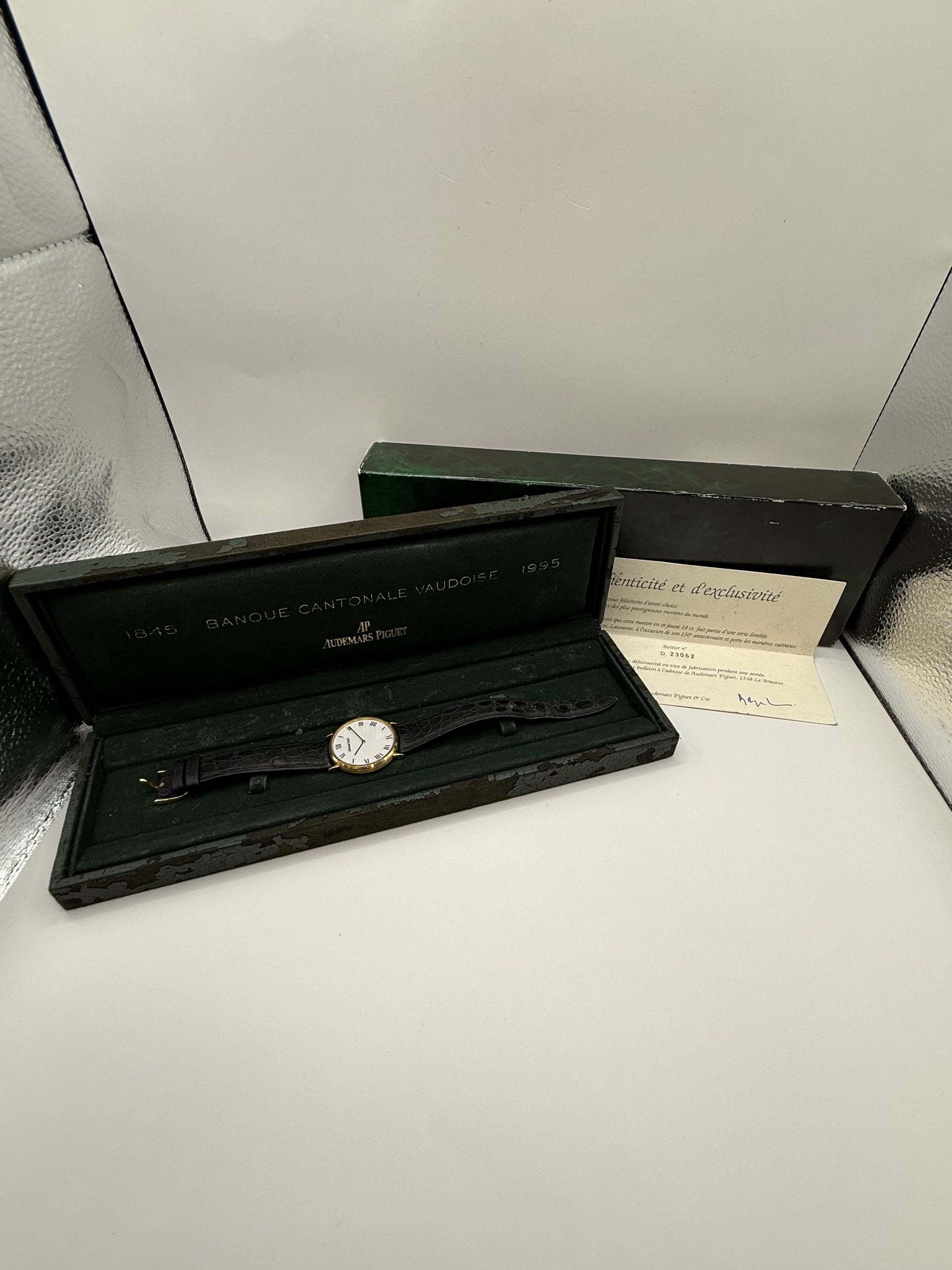 Audemars Piguet BCV BA.147.0.002 1995 31mm montre de luxe vue 6