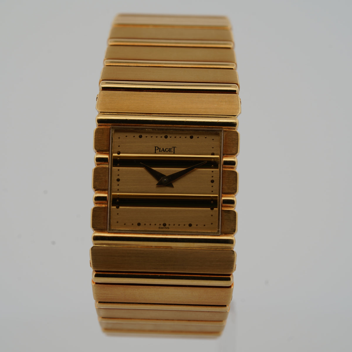 Piaget Polo tout en or jaune 18k 7131 montre de luxe