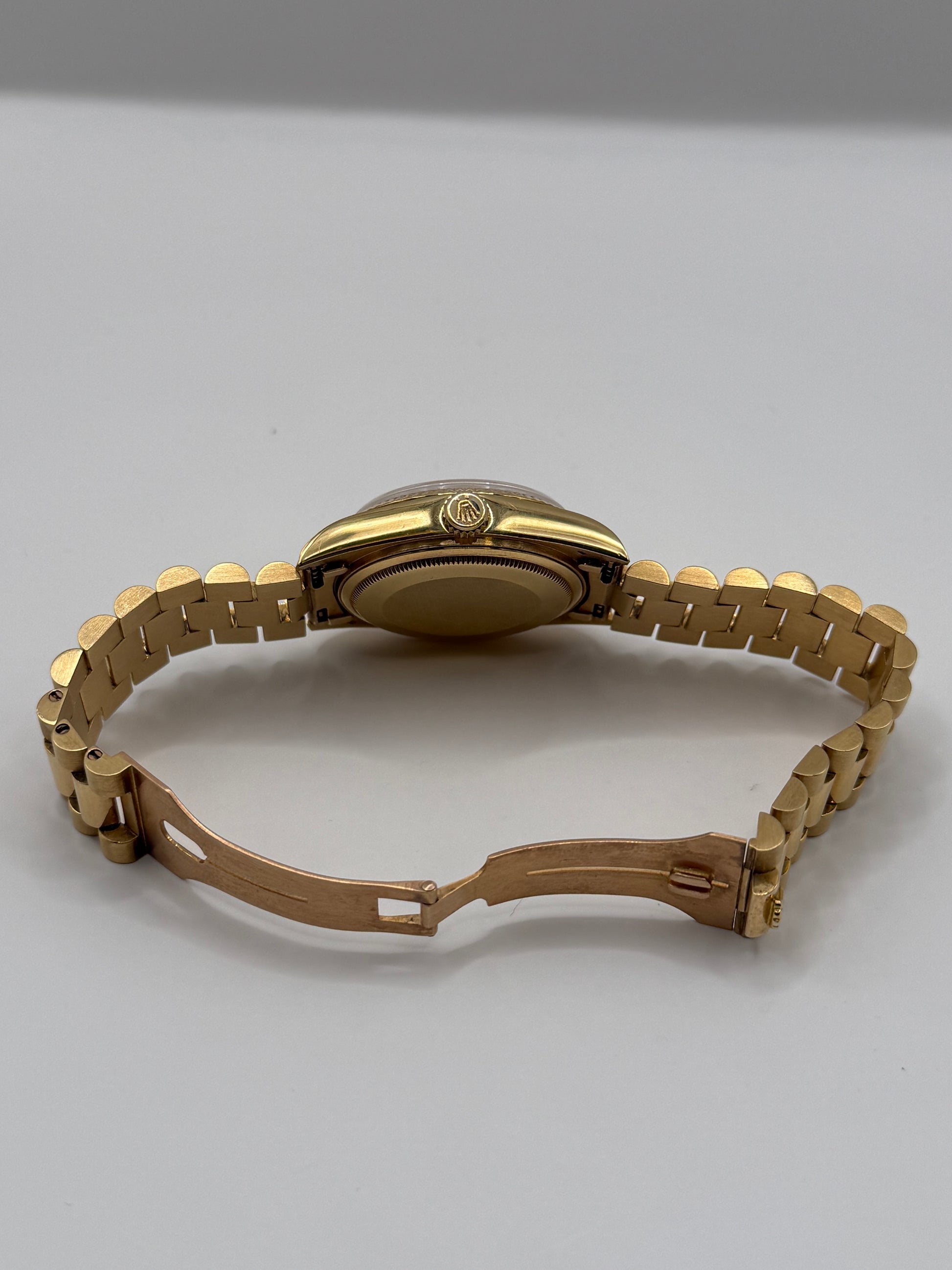 Rolex Day-Date  18038 1981 36mm montre de luxe vue 3