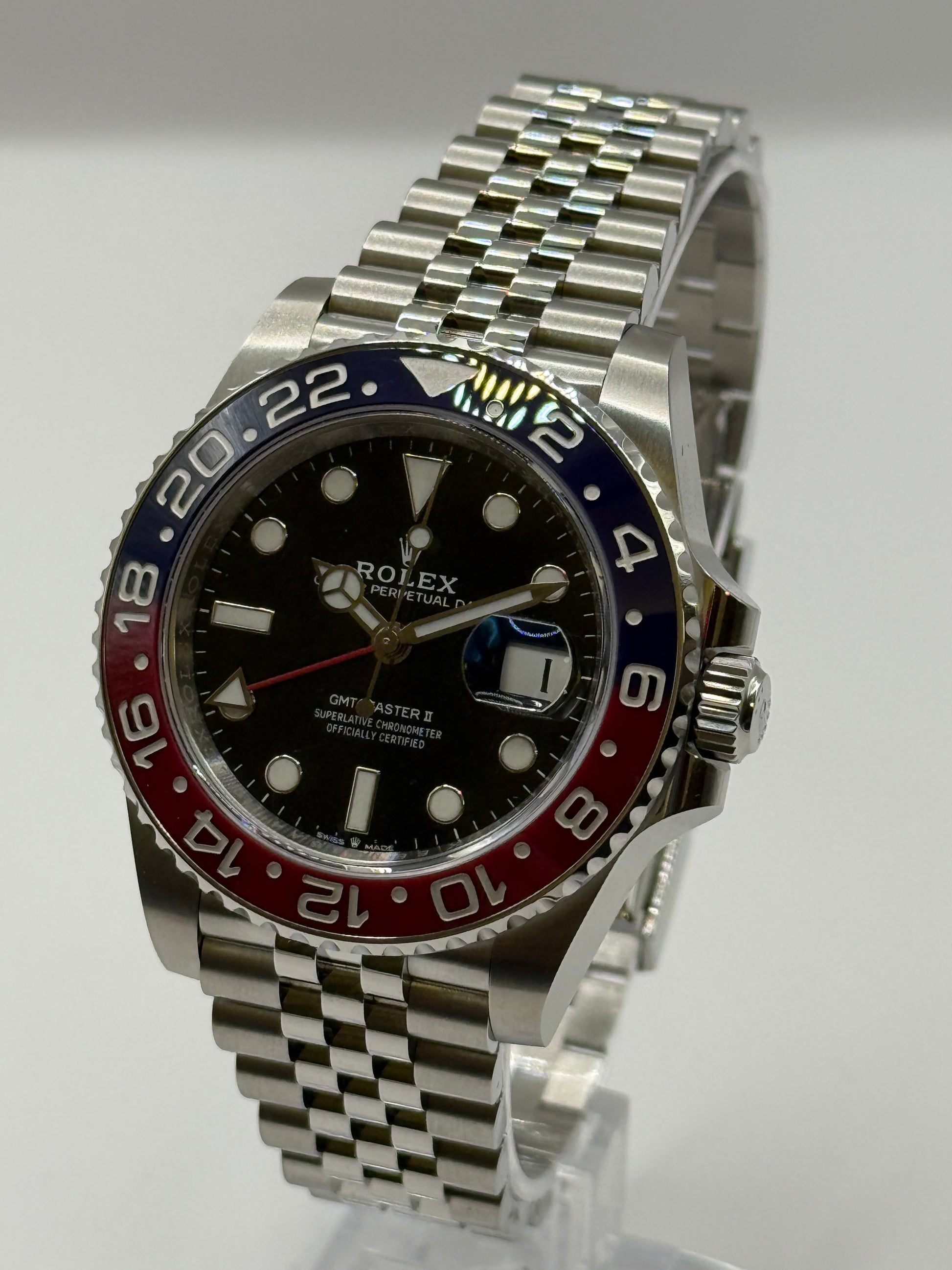Rolex GMT Master 2 126710BLRO 2021 40mm montre de luxe vue 2