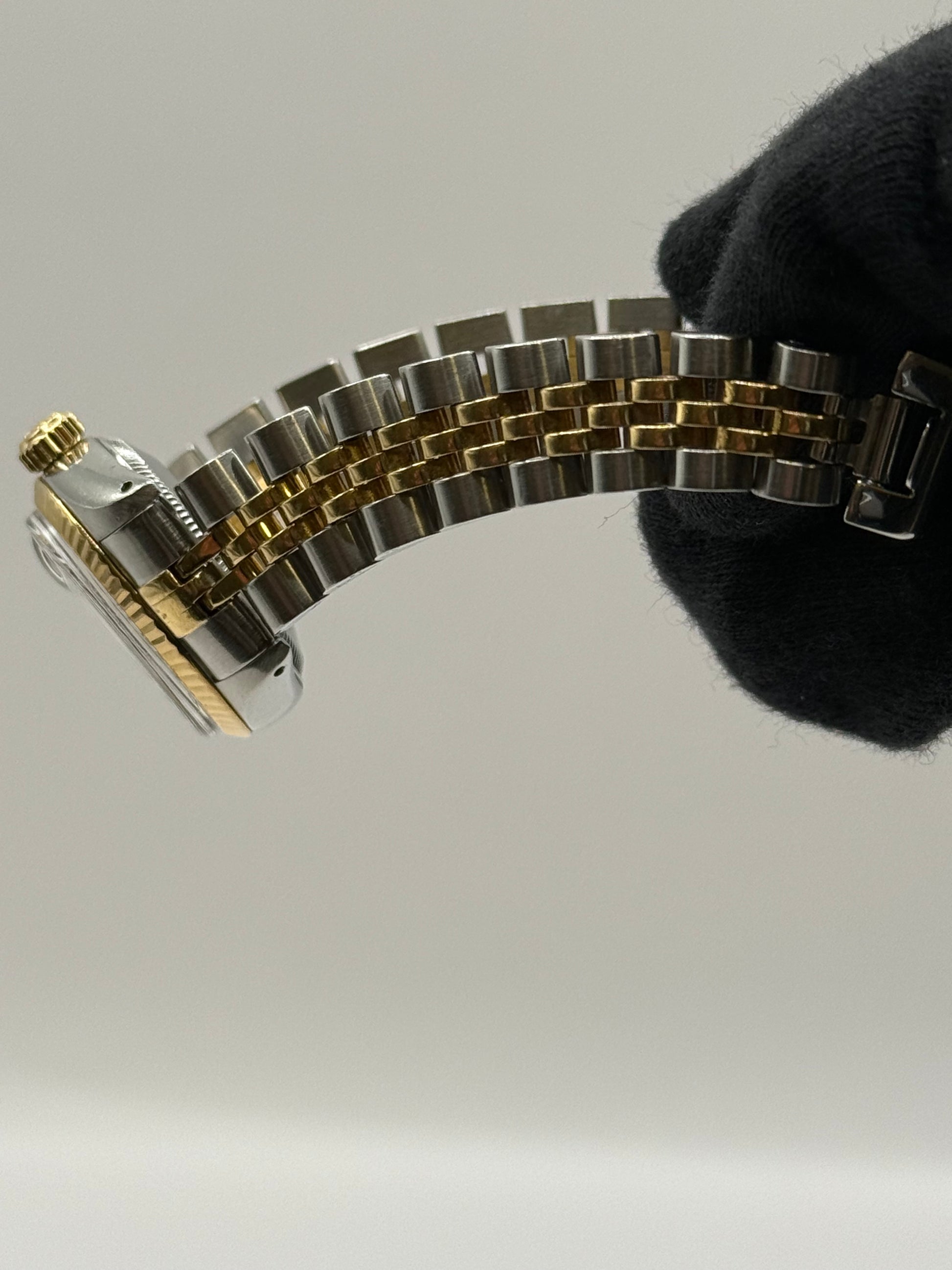 Rolex Lady Datejust 69173 1990 26mm montre de luxe vue 4
