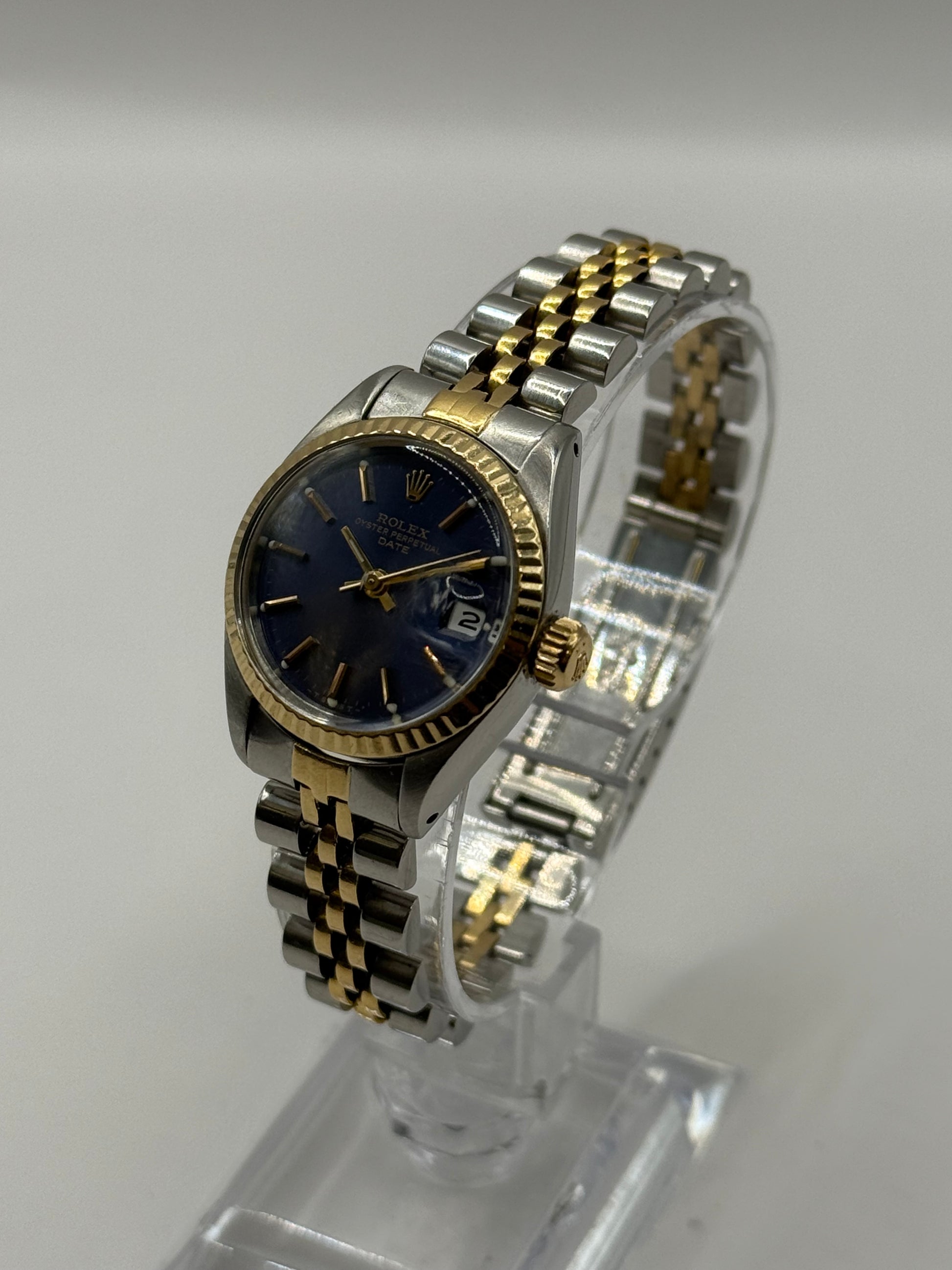 Rolex oyster 6917 1974 26mm montre de luxe vue 2