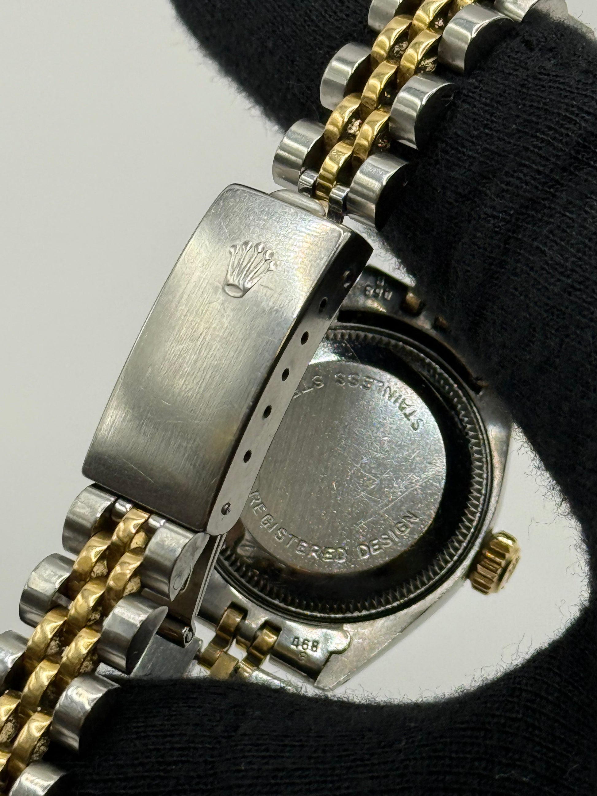 Rolex oyster 6917 1974 26mm montre de luxe vue 4