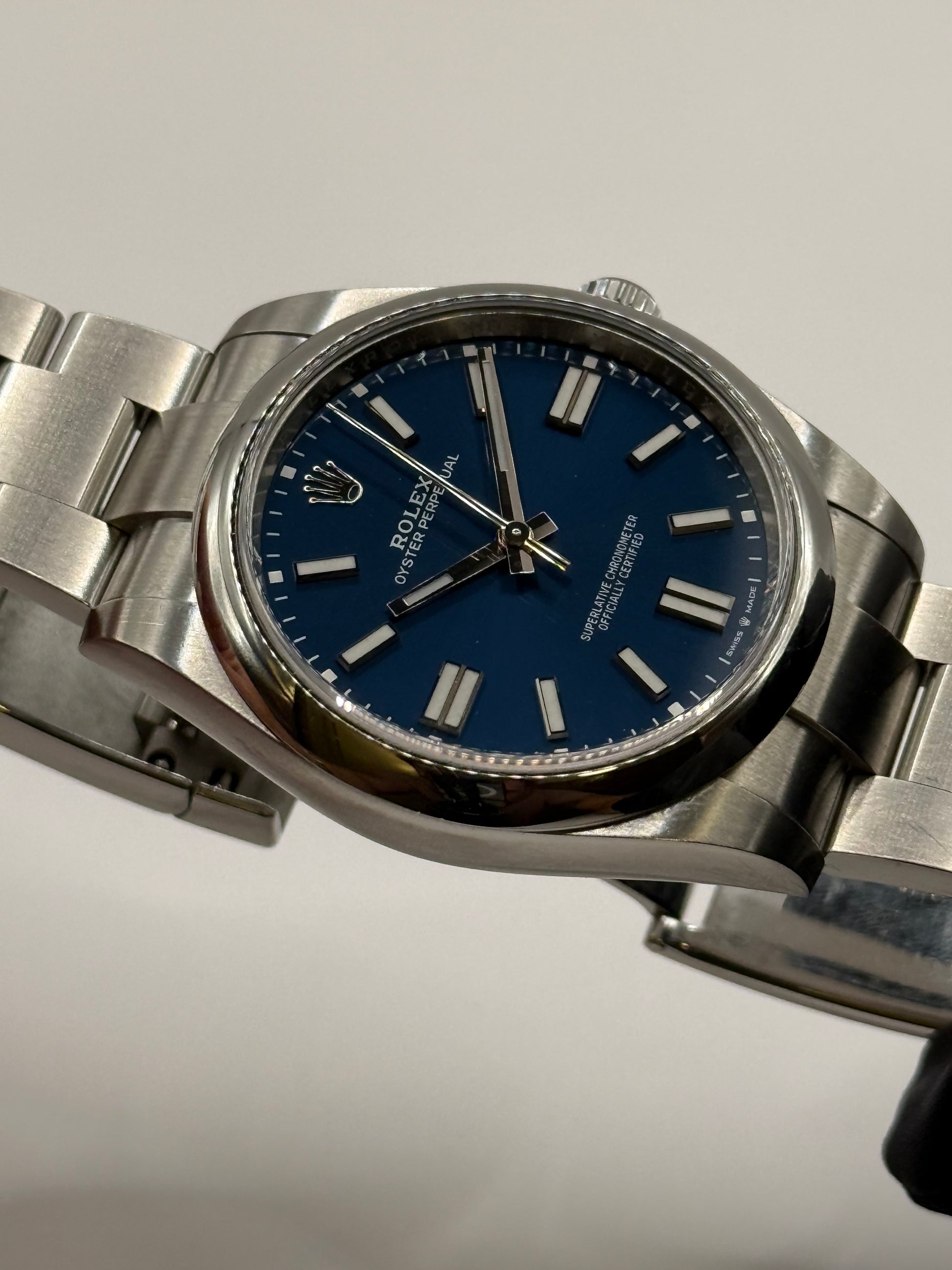 Rolex Oyster Perpetual  124300 2020 41mm montre de luxe vue 5