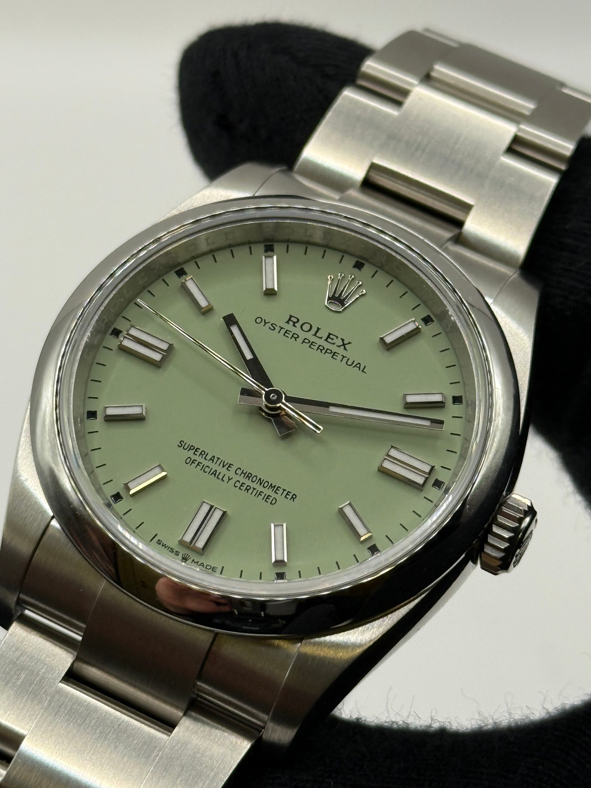 Rolex Oyster Perpetual  126000 2025 36mm montre de luxe vue 4