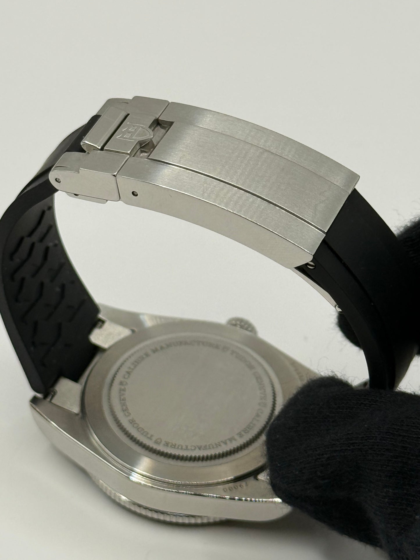 Tudor Black Bay 54 79000N 2023 37mm montre de luxe vue 5