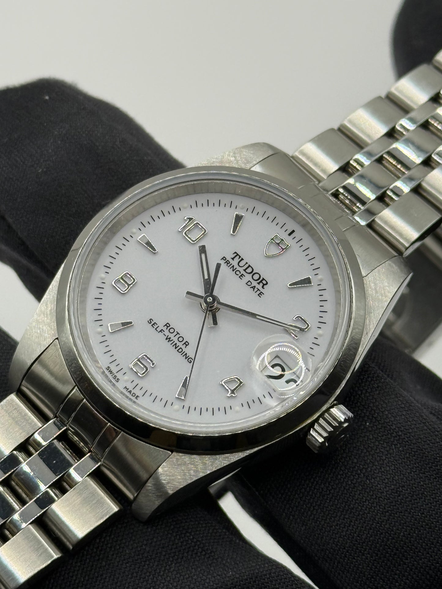 Tudor prince  72000 2006 31mm montre de luxe vue 3