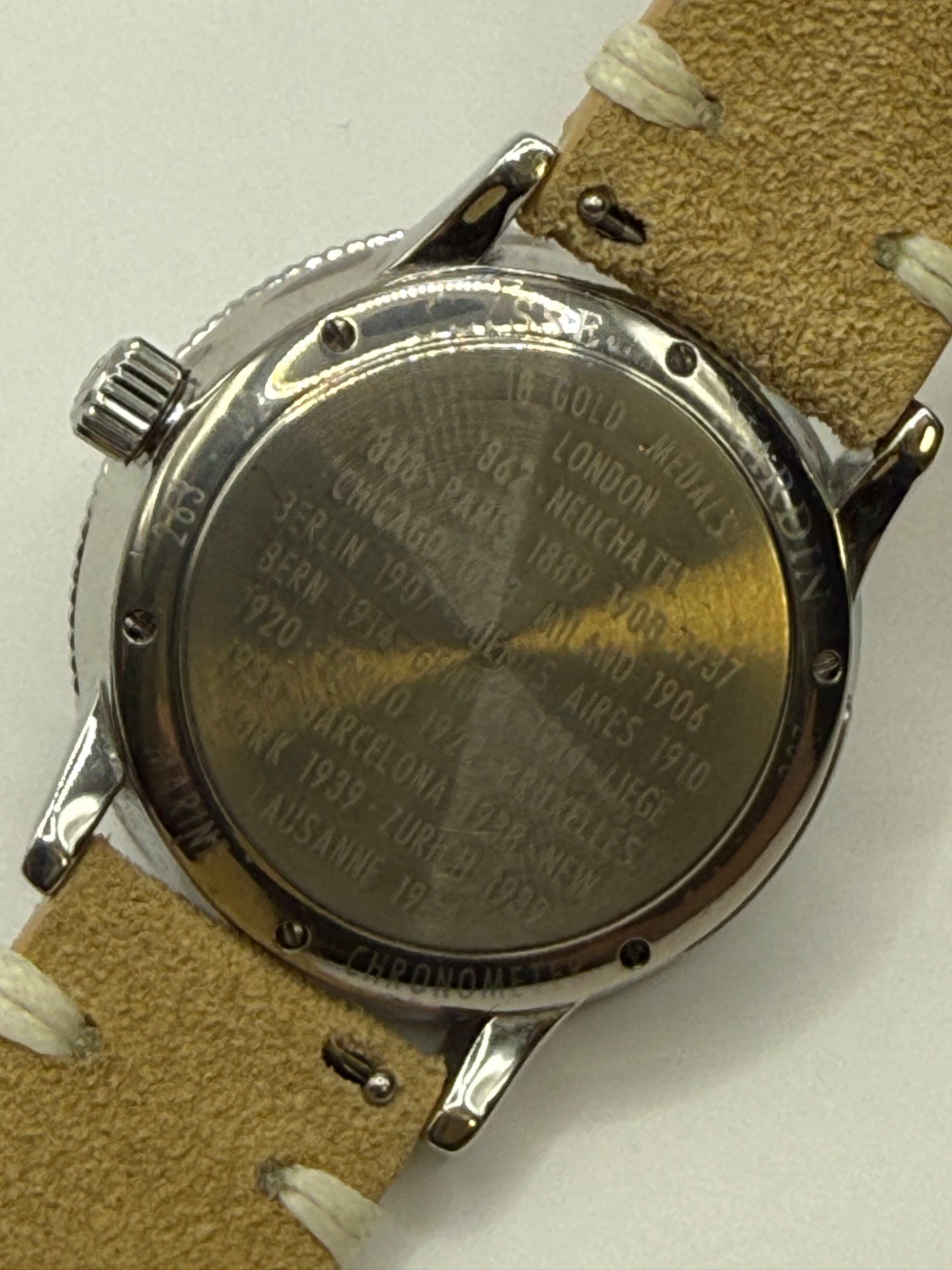 Ulysse Nardin Marine  263-22-7 38 montre de luxe vue 4